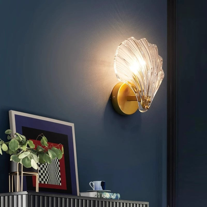 Elegant Seashell Wall Light - Loonglight