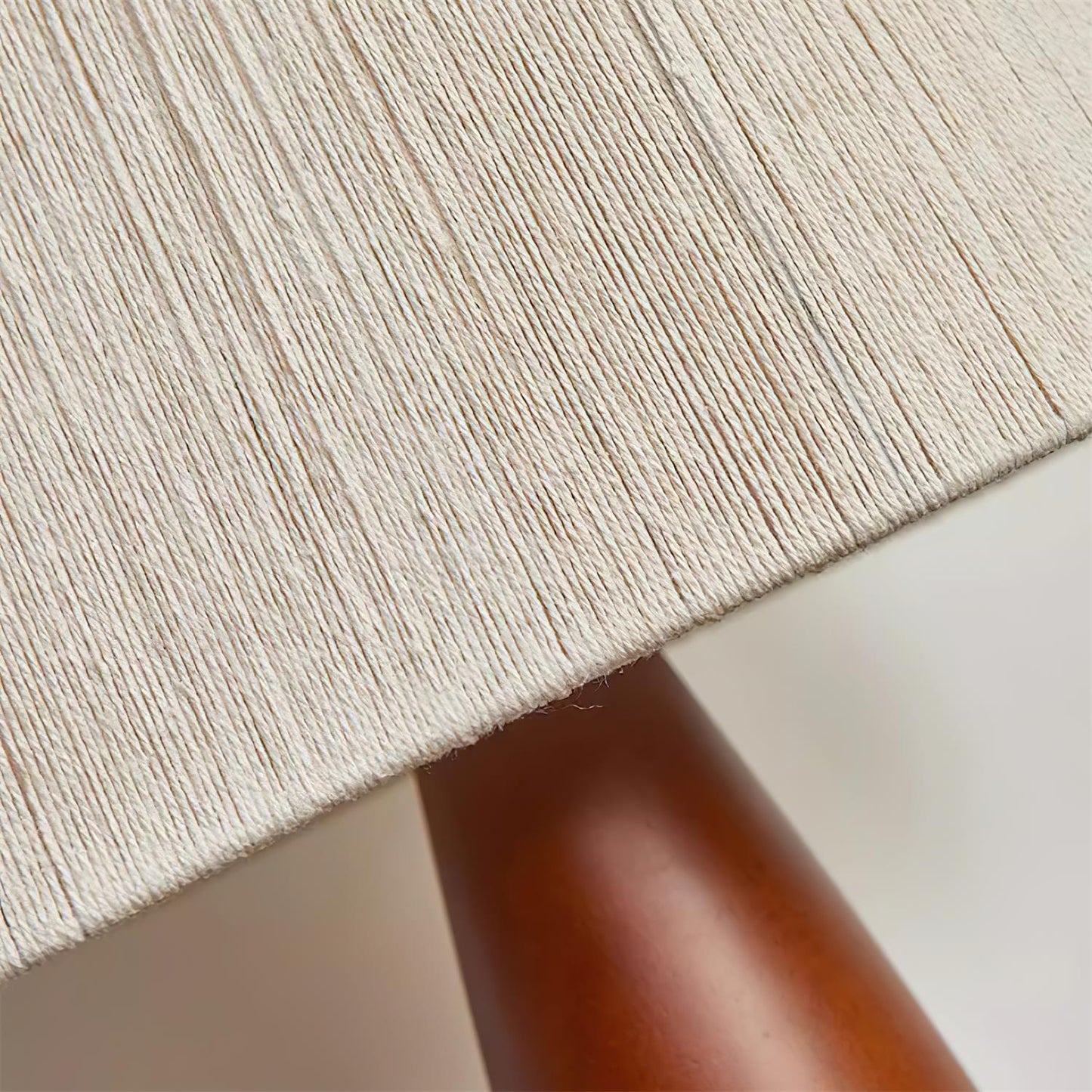 Emilio Table Lamp - Loonglight