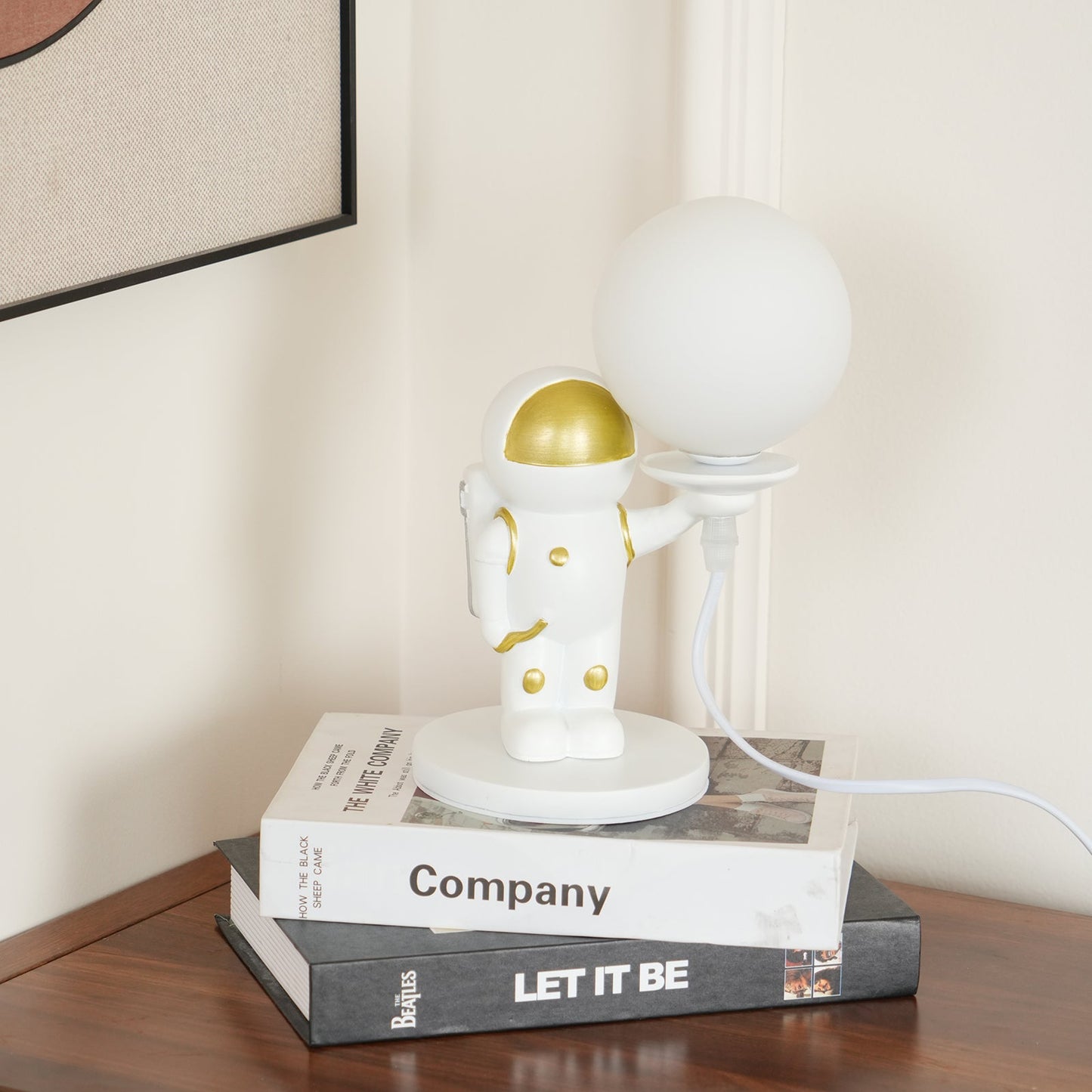 Jude Astronaut Table Lamp - Loonglight