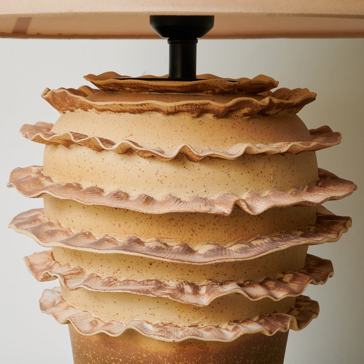 Kigelia Ceramics Table Lamp - Loonglight