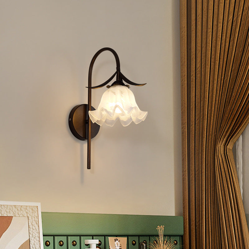 Lily Flower Wall Lamp - Loonglight