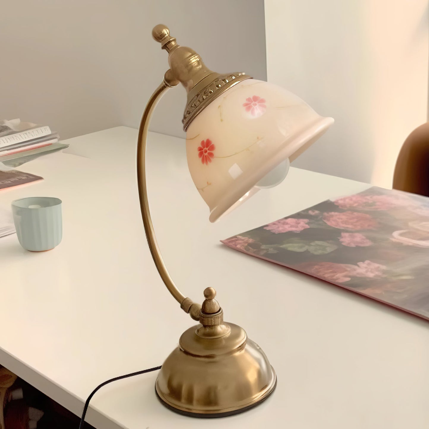 Mishya Floral Table Lamp - Loonglight