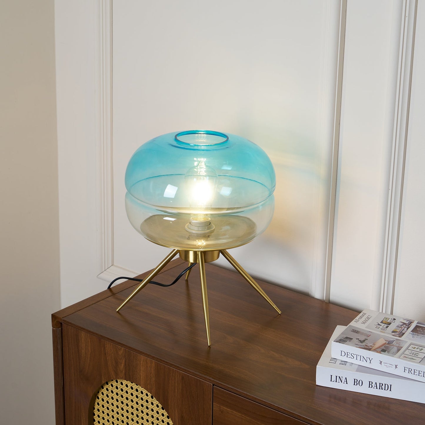 Moda Table Lamp - Loonglight