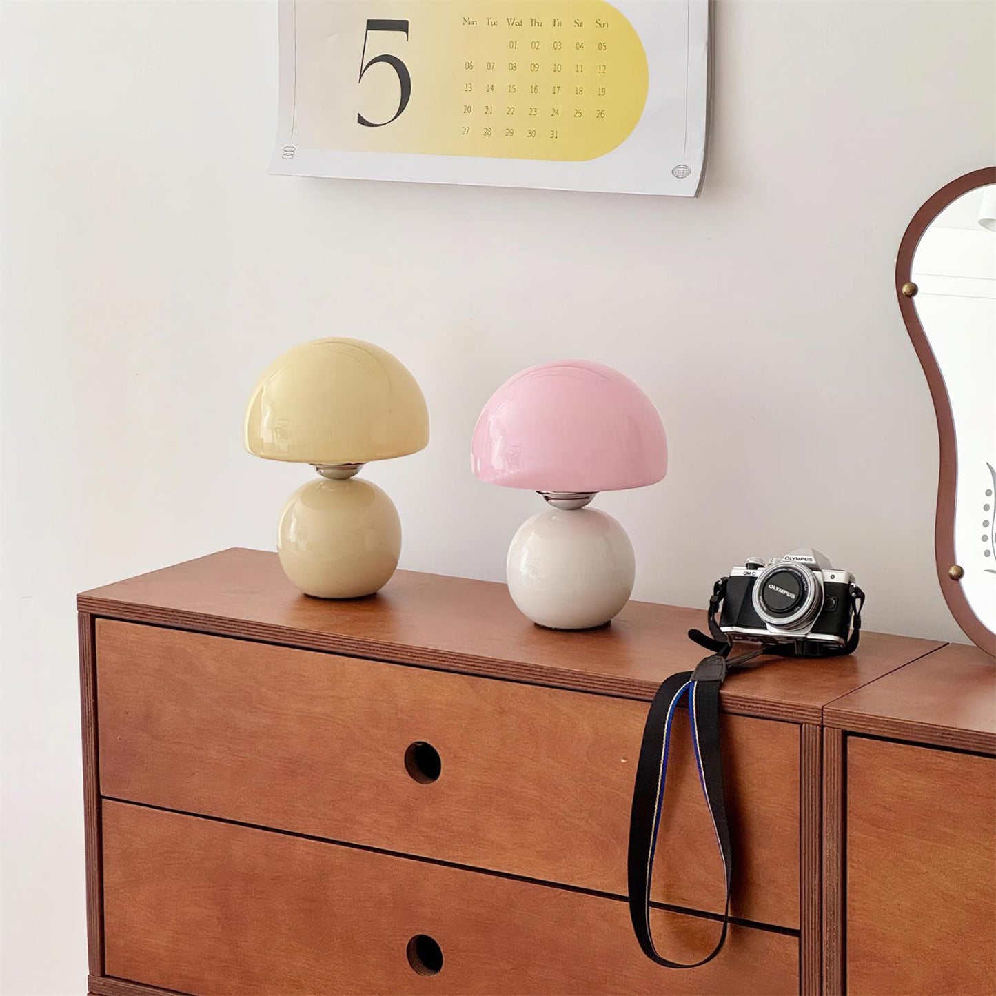 Spika Table Lamp - Loonglight