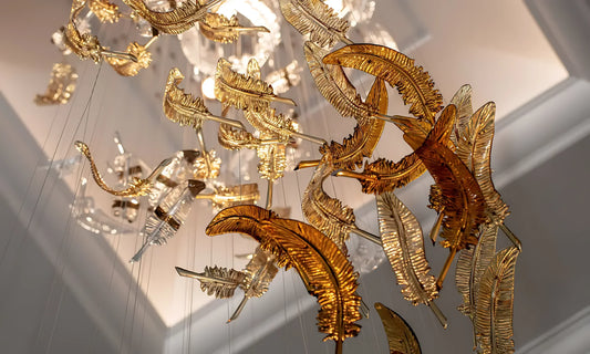 Artistic Glass Feather Chandelier – Hand‑Blown Feather Lighting for Warm U.S. Homes