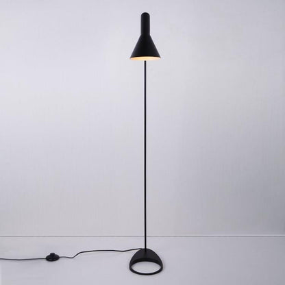 AJ_Floor_Lamp_26