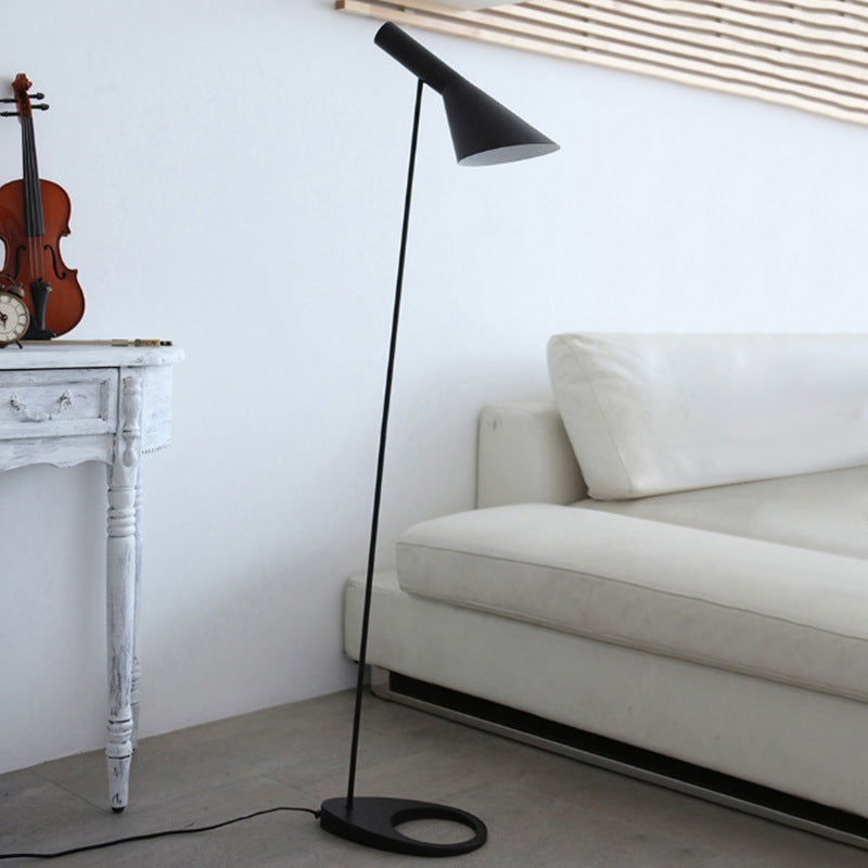 AJ_Floor_Lamp_31