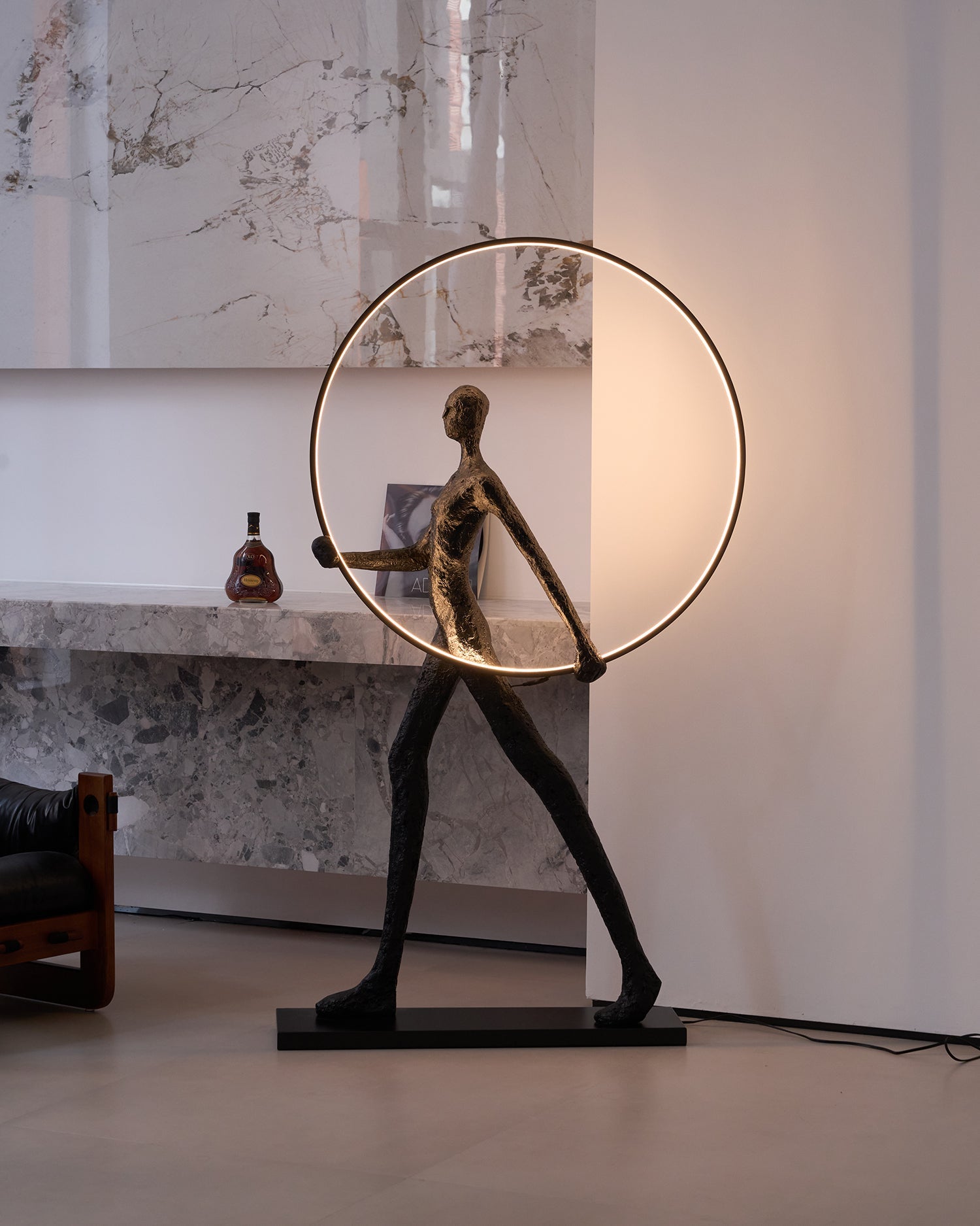 Aeon Sculpture Floor Lamp - Loonglight