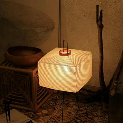 Akari 7A Table Lamp