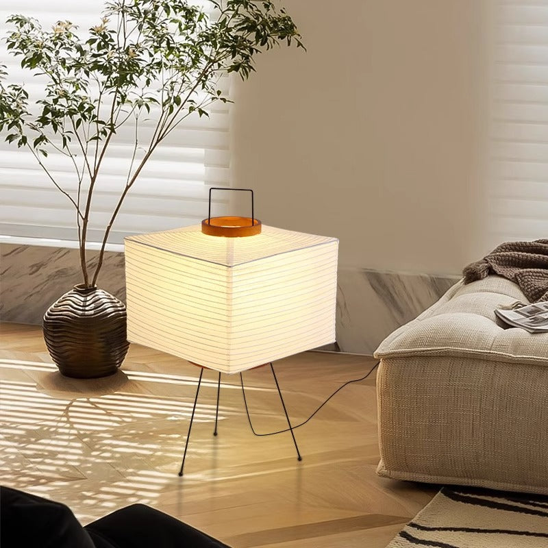 Akari 7A Table Lamp