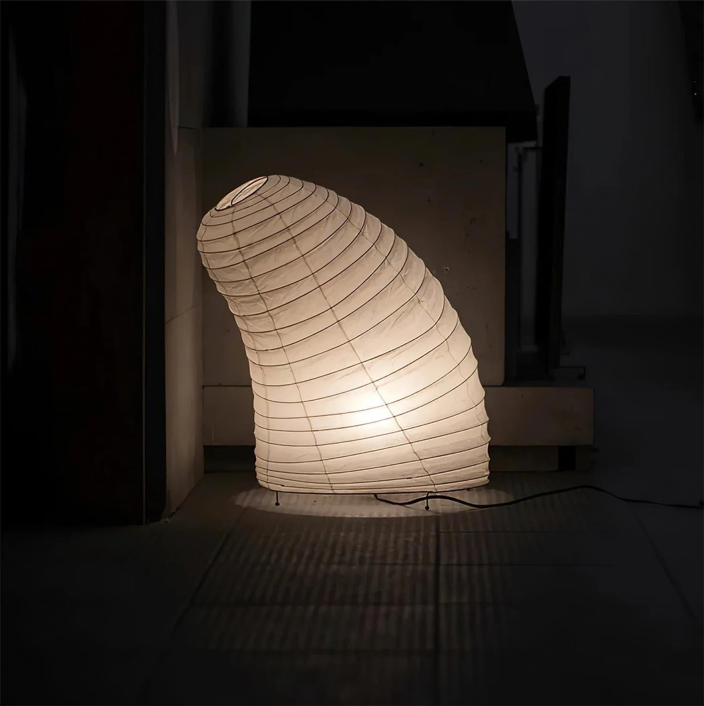 Akari VB-13T Table Lamp - Loonglight
