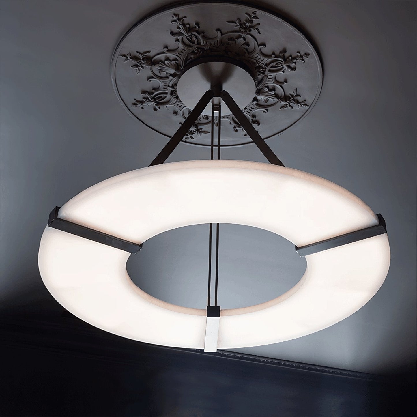 Alabaster Halo Pendant Light - Loonglight
