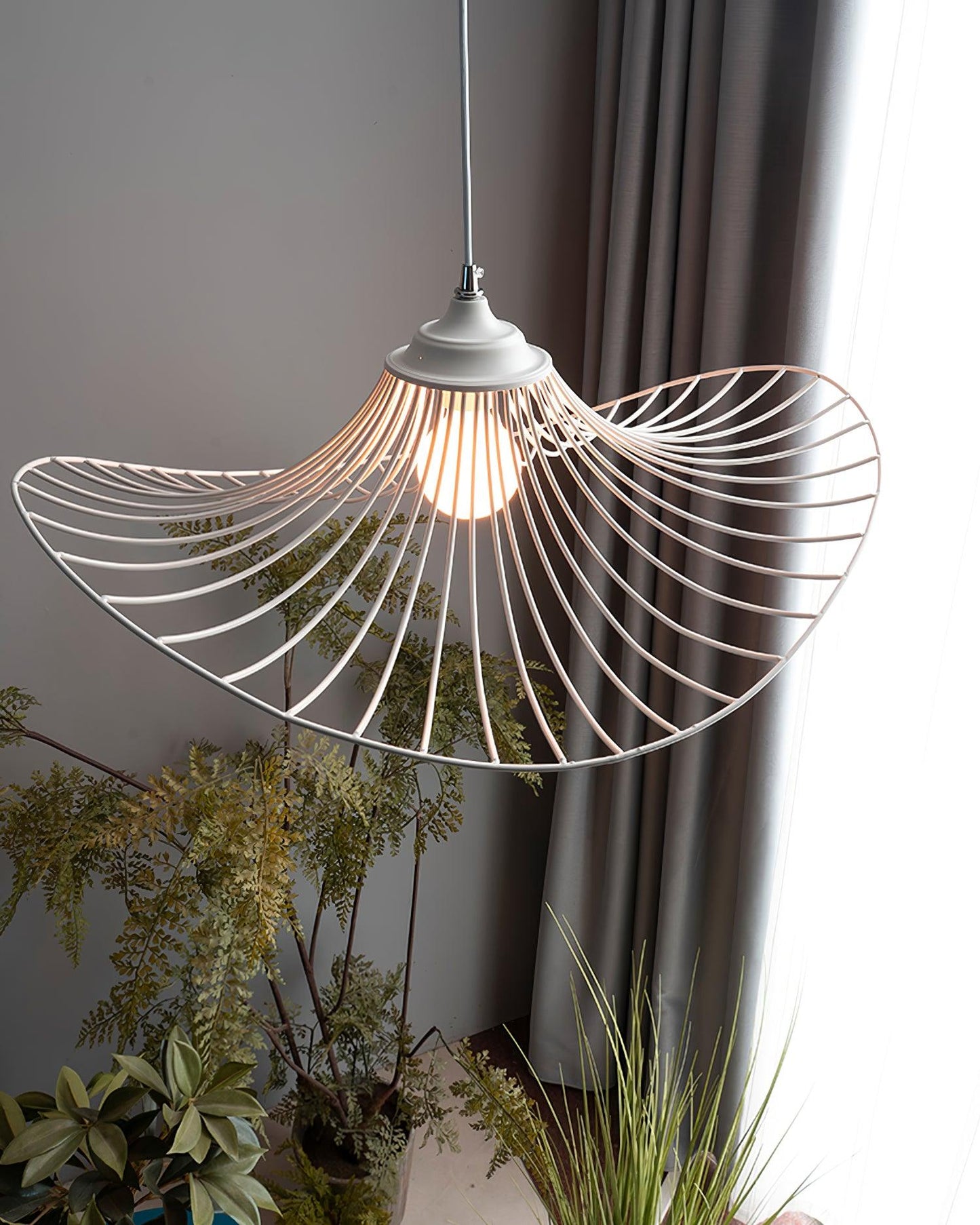 Alice Hat Pendant Light - Loonglight
