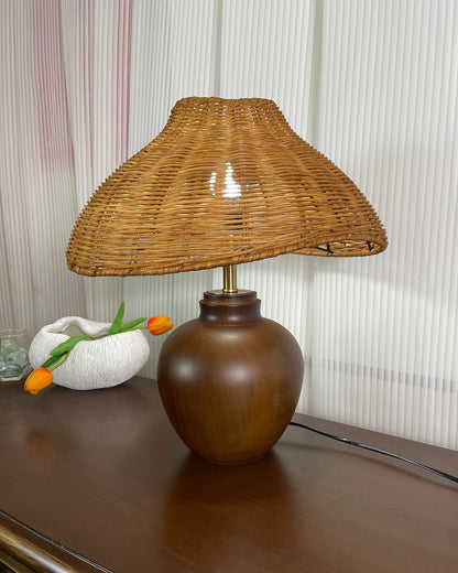Amalia Table Lamp - Loonglight