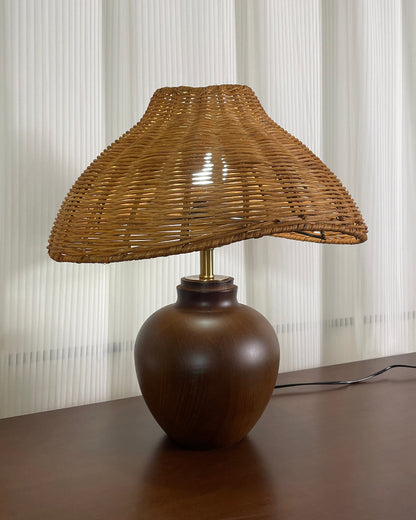Amalia Table Lamp - Loonglight