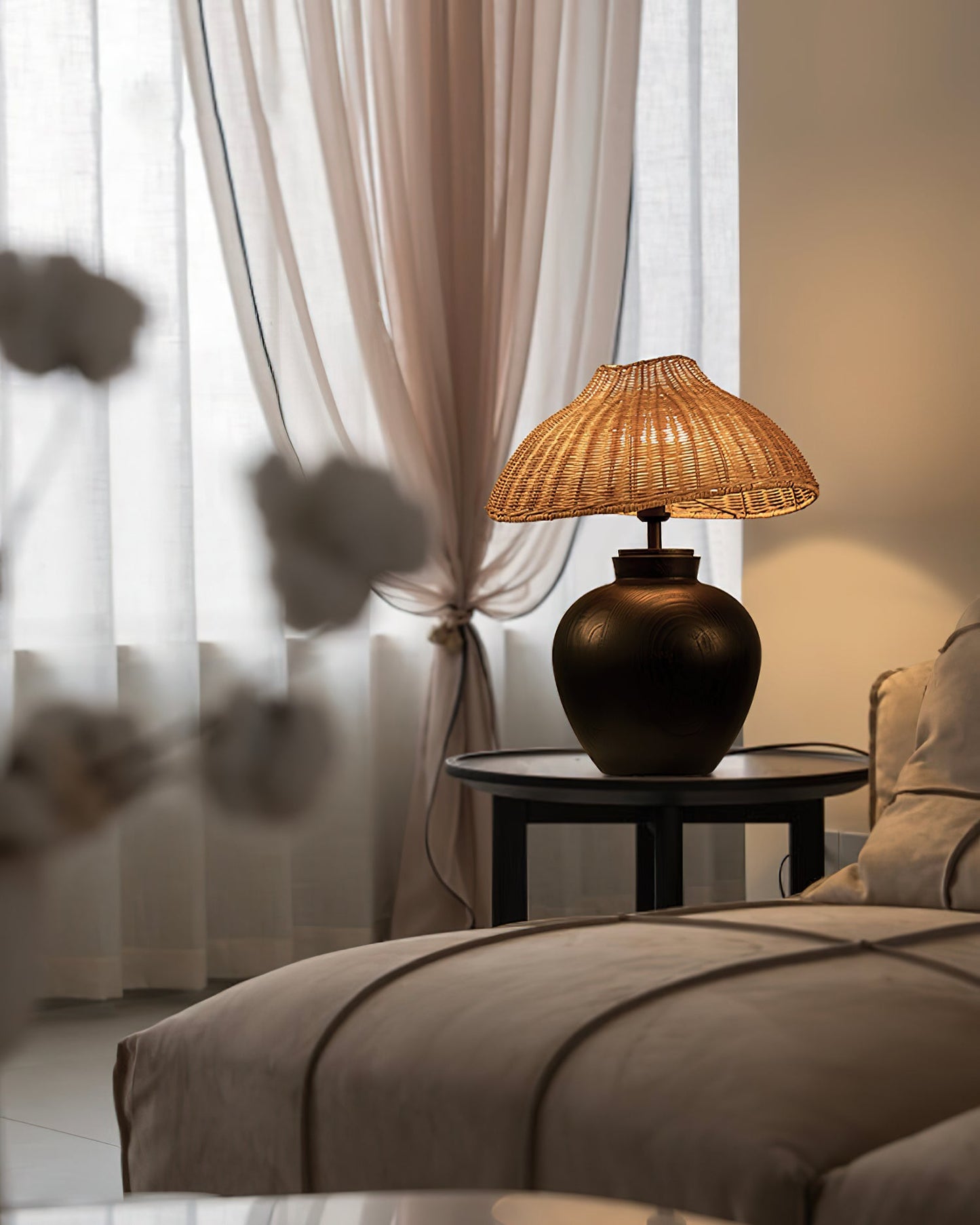 Amalia Table Lamp - Loonglight