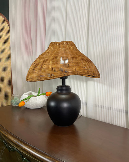 Amalia Table Lamp - Loonglight