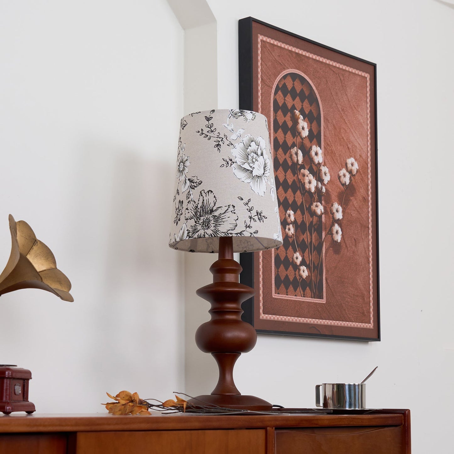 Ariana Table Lamp - Loonglight