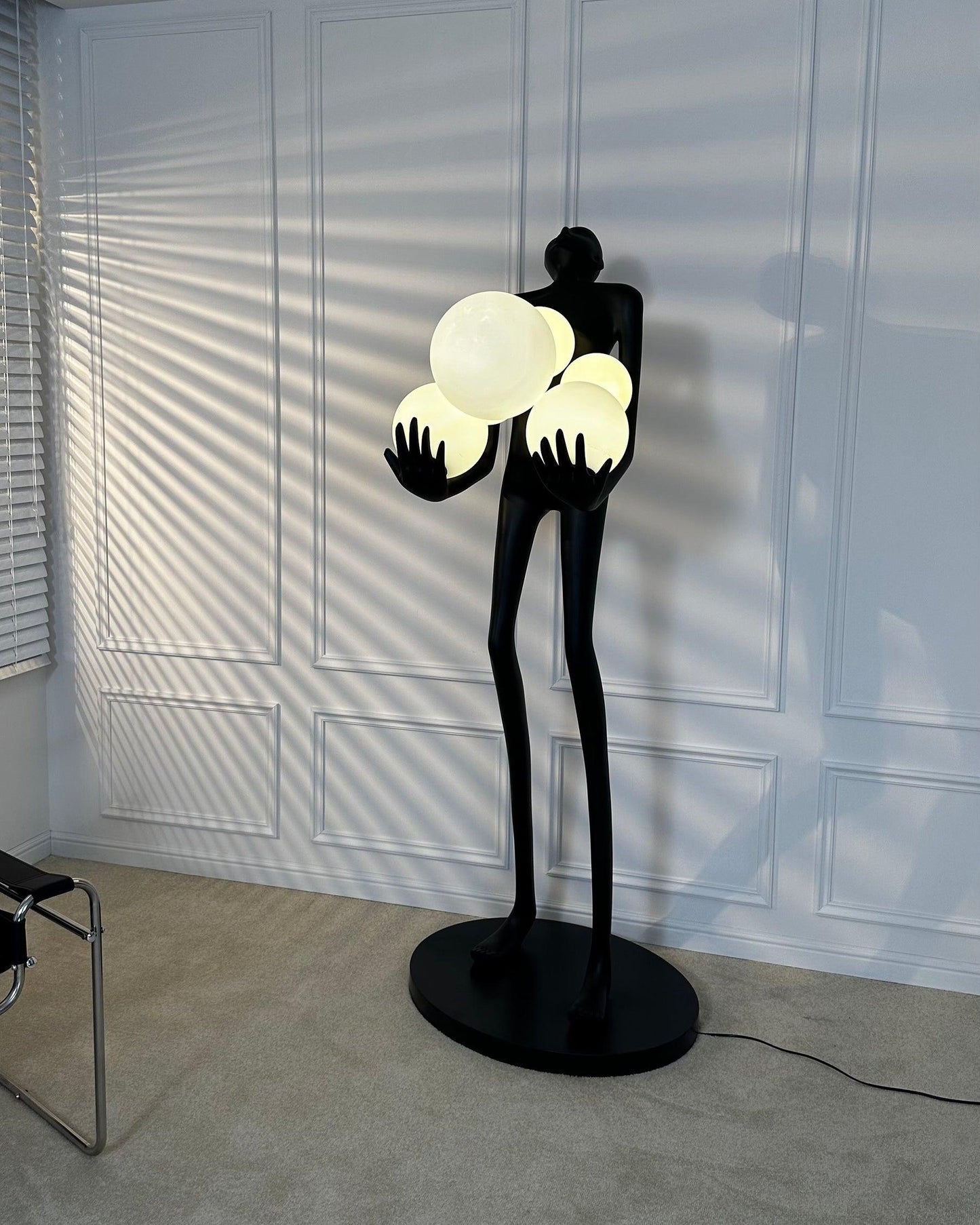 Artistic Figure Floor Lamp - Loonglight