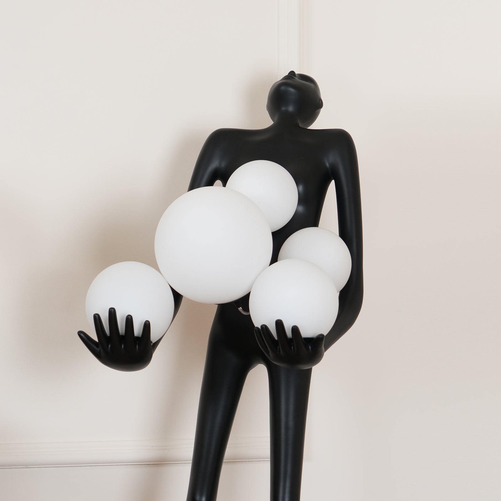 Artistic Figure Floor Lamp - Loonglight