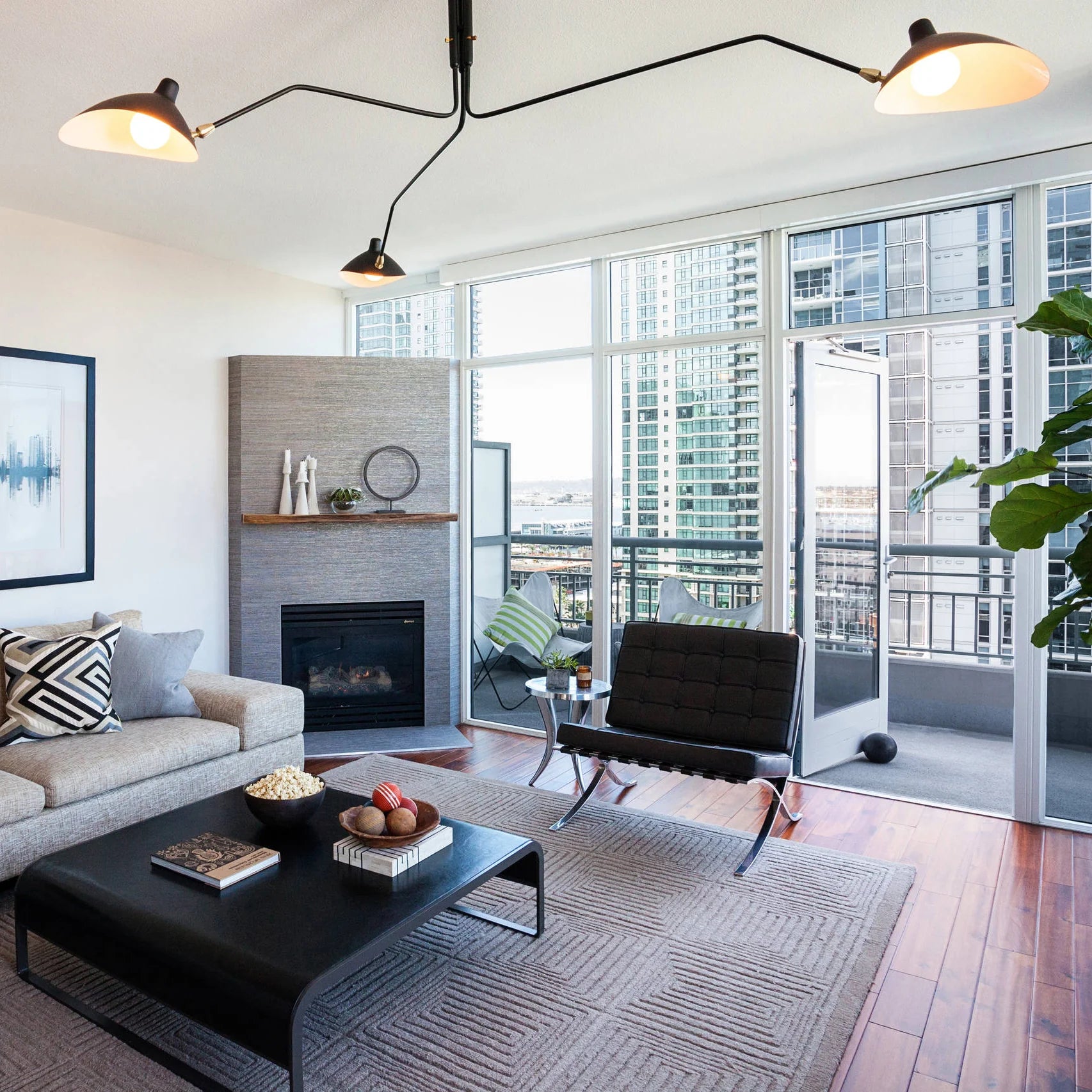 Astroline Ceiling Lamp - Loonglight