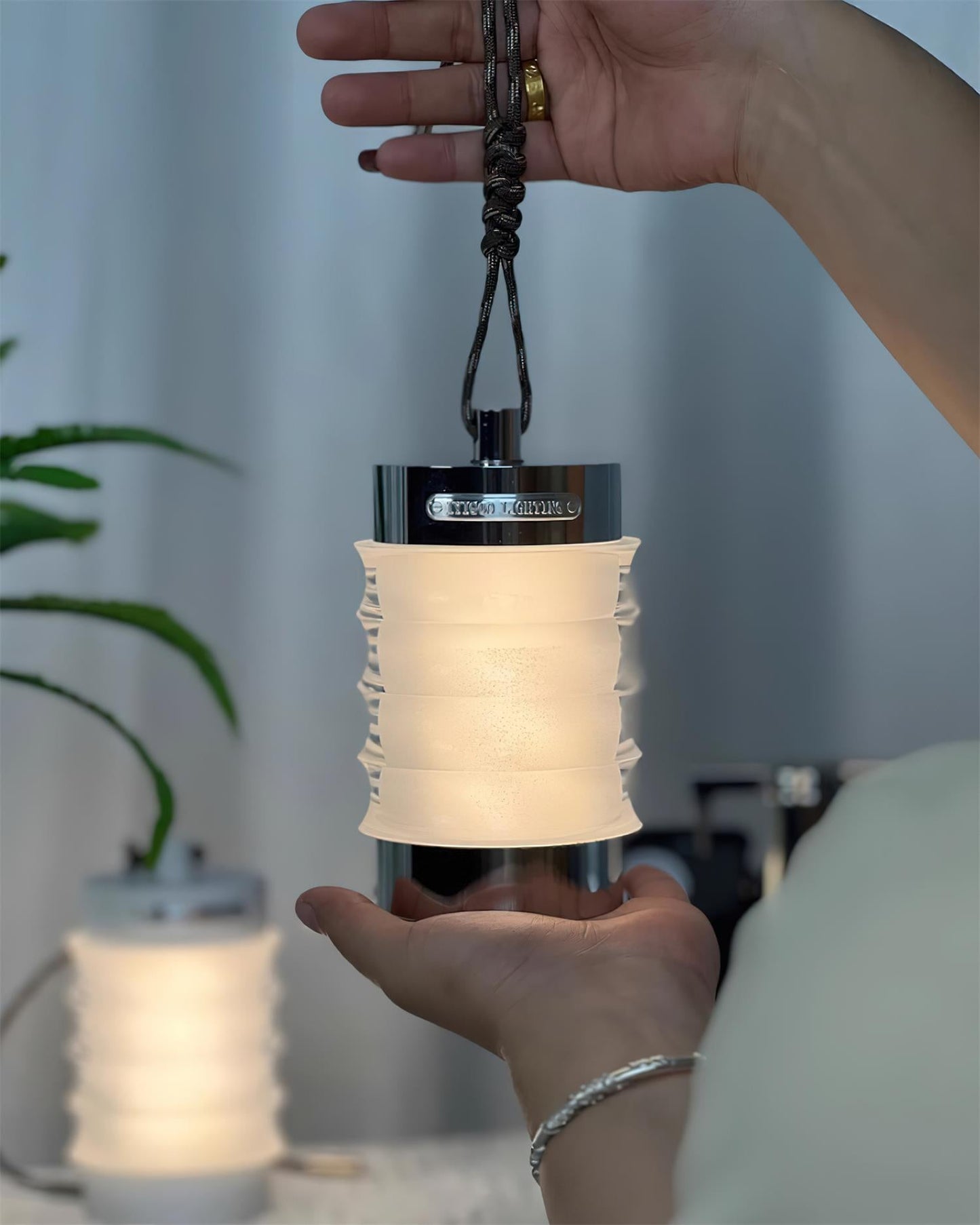 Balia Table Lamp - Loonglight