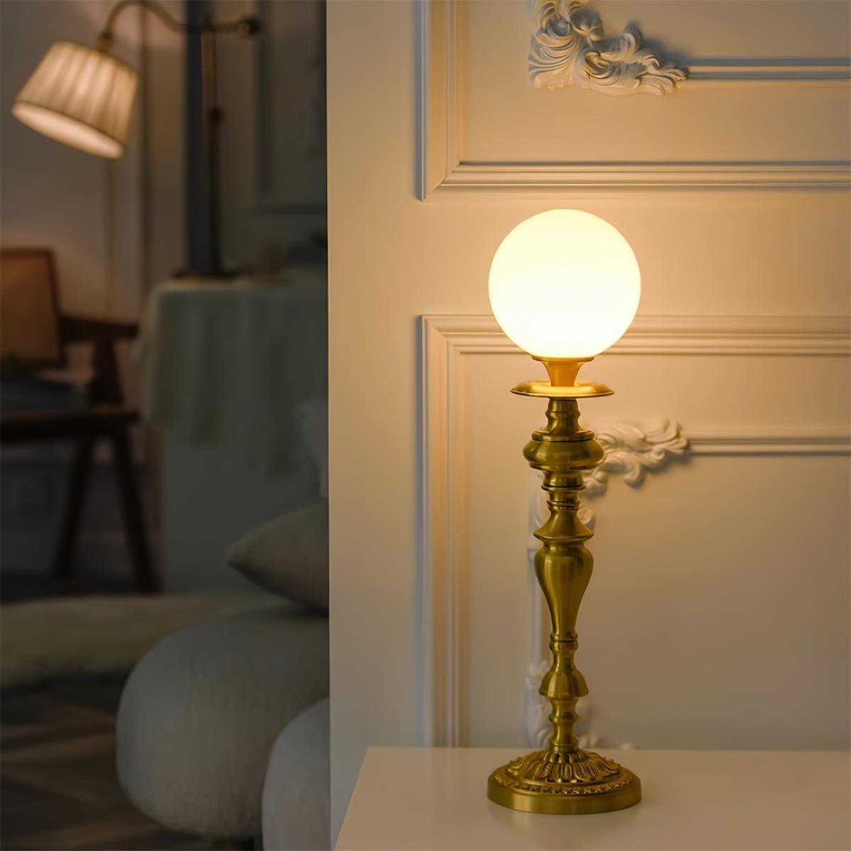 Beatty Brass Table Lamp - Loonglight
