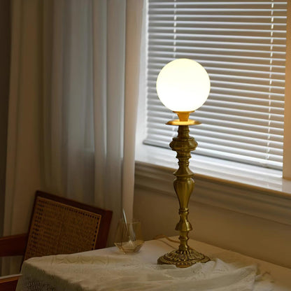 Beatty Brass Table Lamp - Loonglight