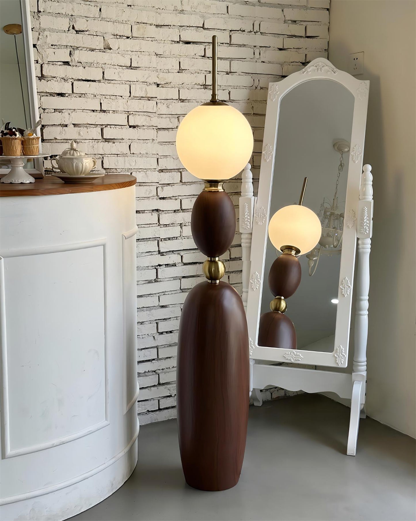 Bellamy Floor Lamp - Loonglight