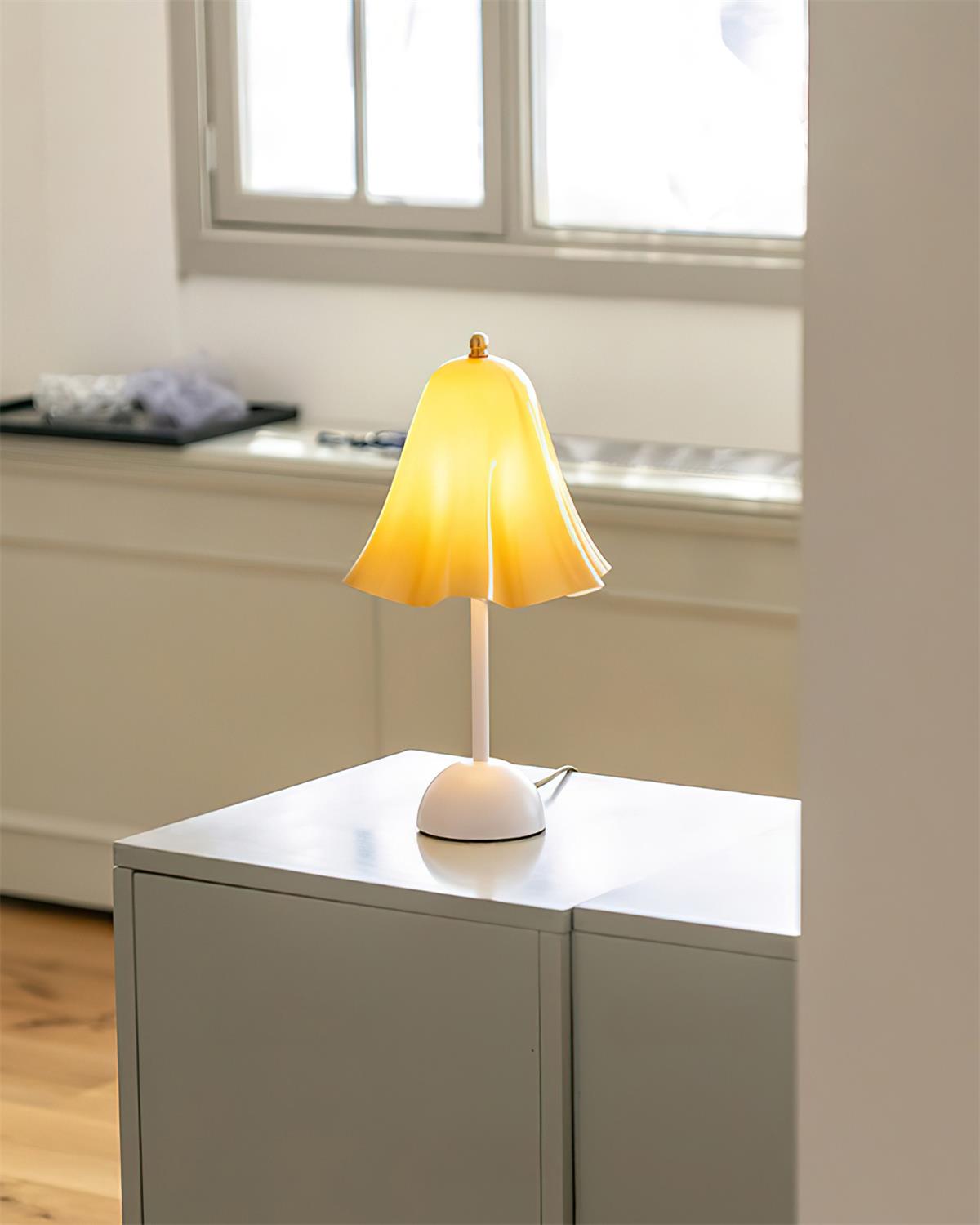 Bellis Table Lamp - Loonglight