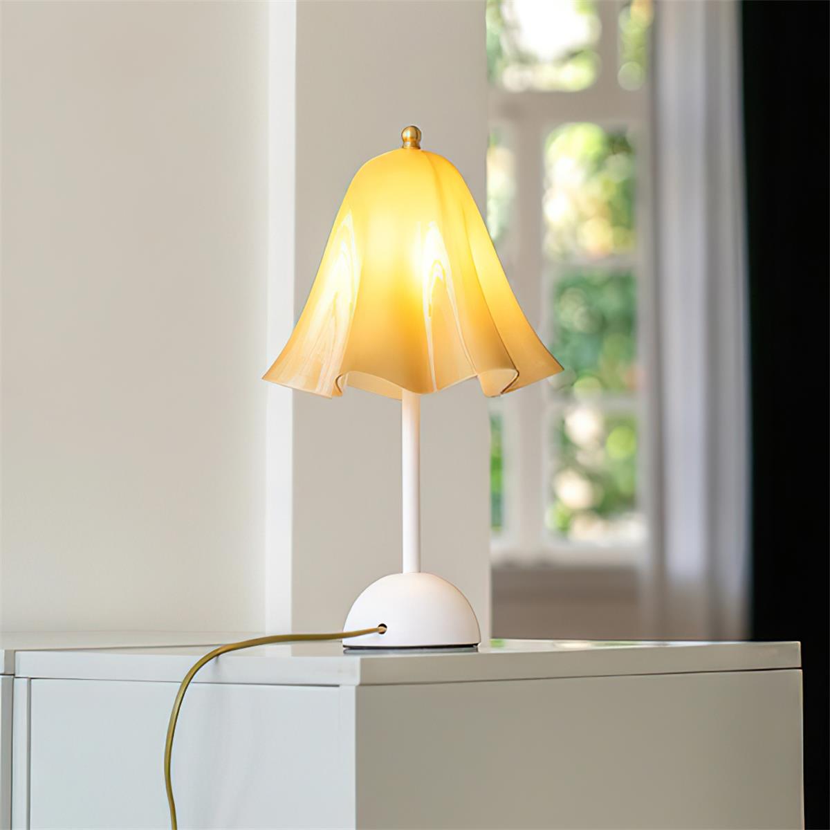 Bellis Table Lamp - Loonglight