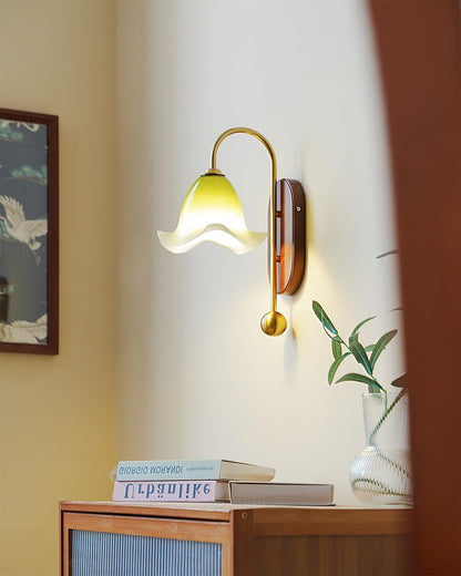 Bellora Vintage Petal Wall Lamp