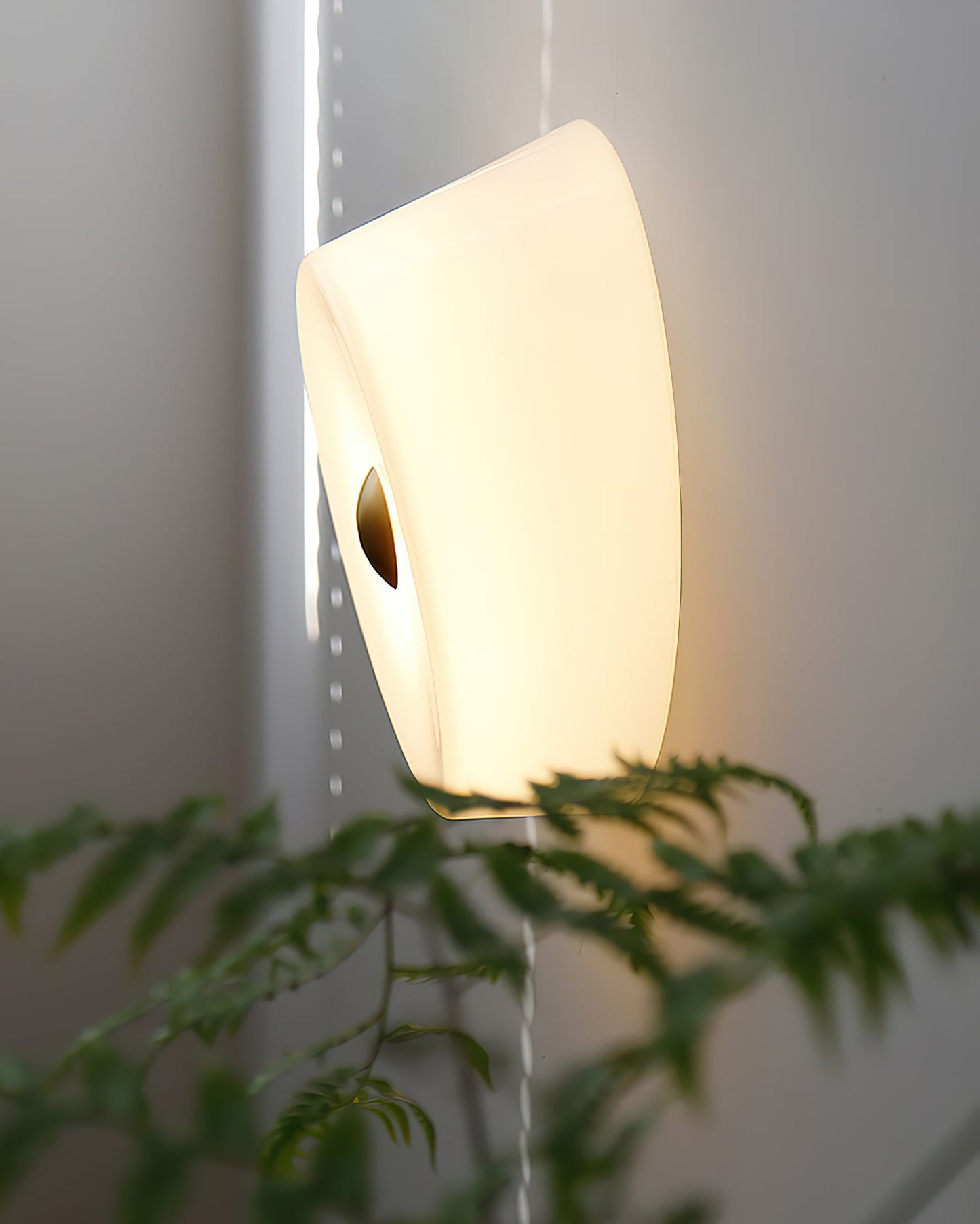 Ben Glass Wall Lamp