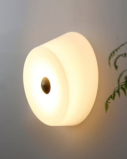 Ben Glass Wall Lamp