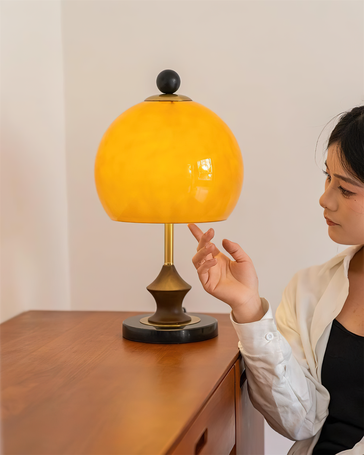 Bent Table Lamp - Loonglight