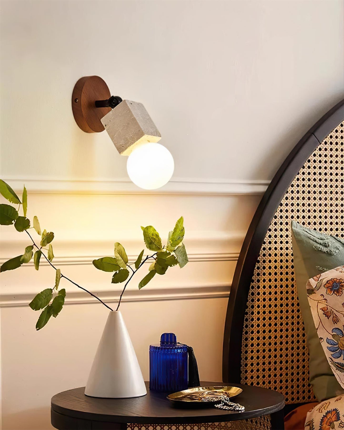 Bezel Travertine Wandlamp