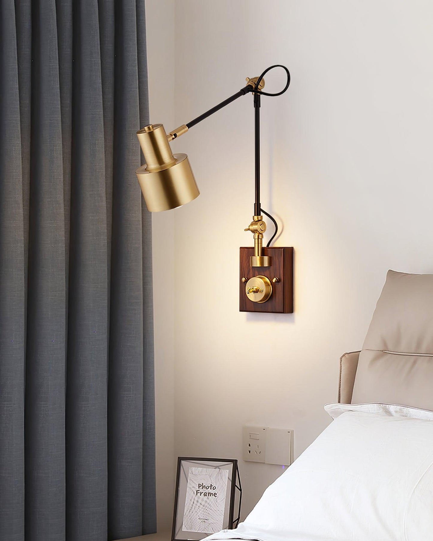 Blair Swing Arm Wall Lamp - Loonglight