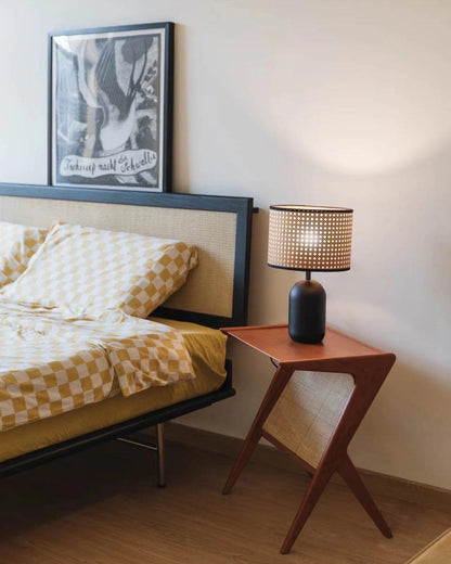 Blakely Table Lamp - Loonglight