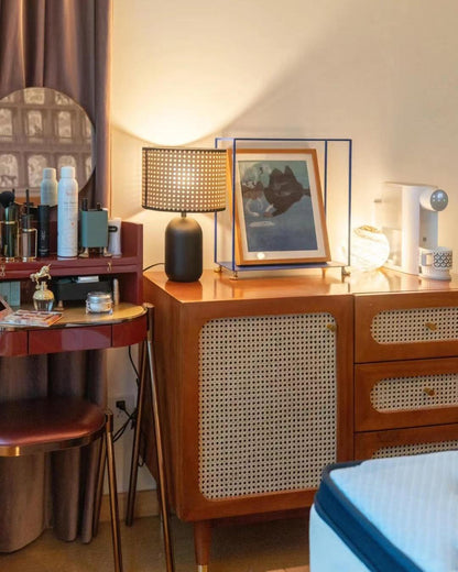 Blakely Table Lamp - Loonglight