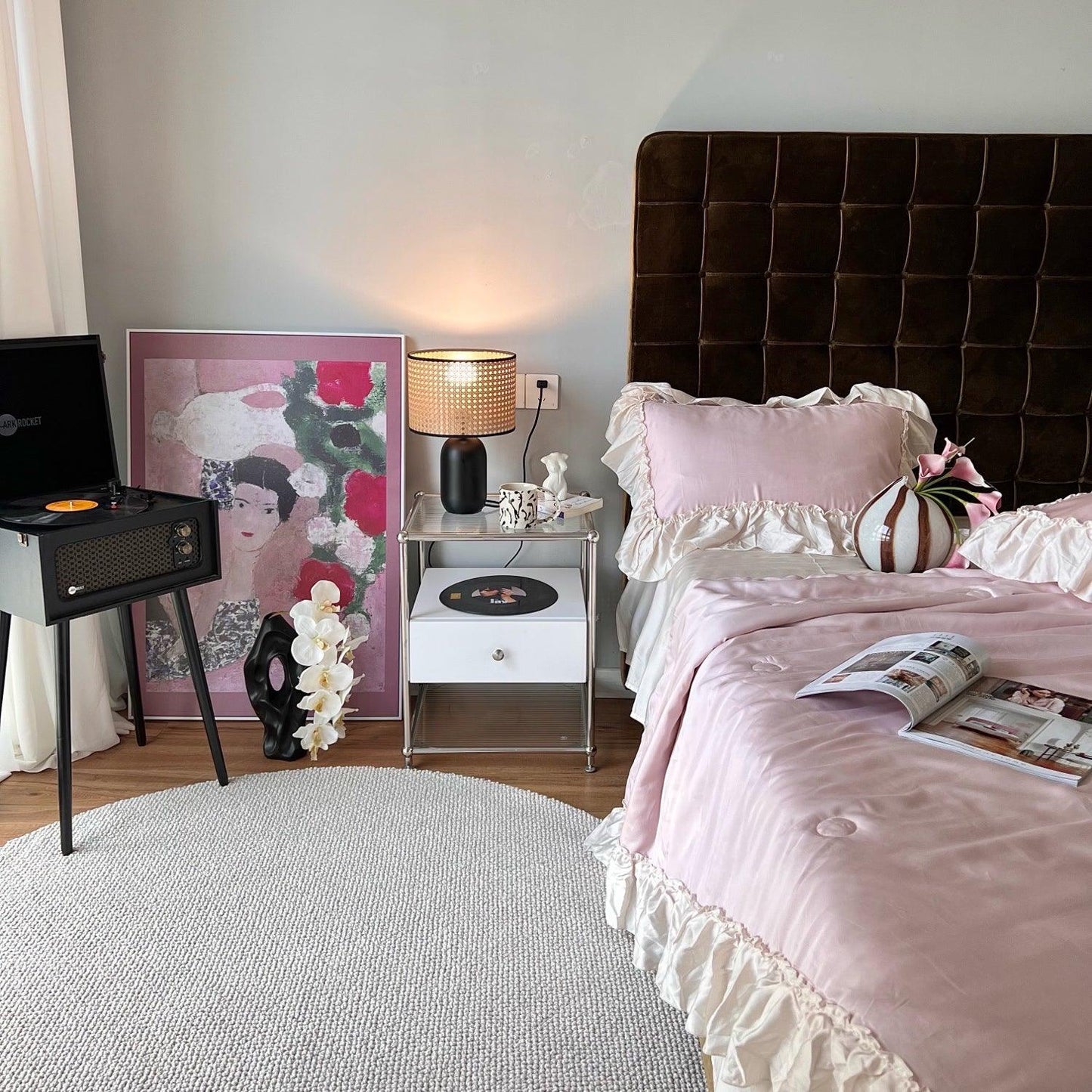 Blakely Table Lamp - Loonglight