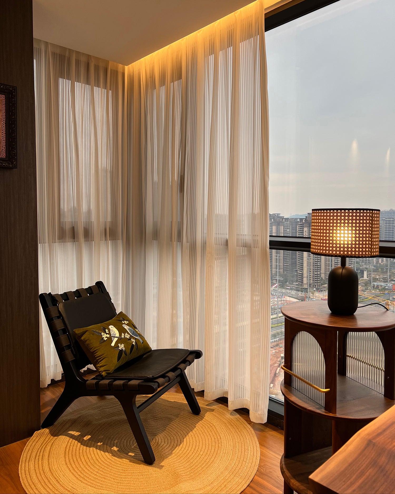 Blakely Table Lamp - Loonglight