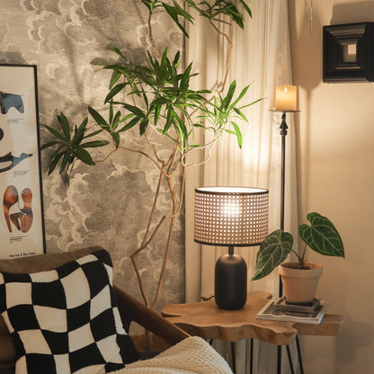 Blakely Table Lamp - Loonglight