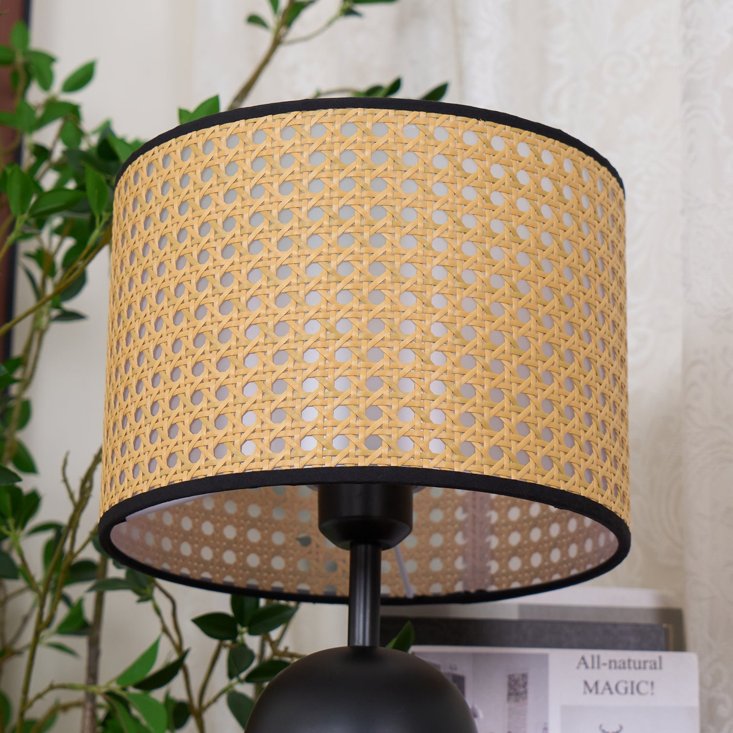 Blakely Table Lamp - Loonglight