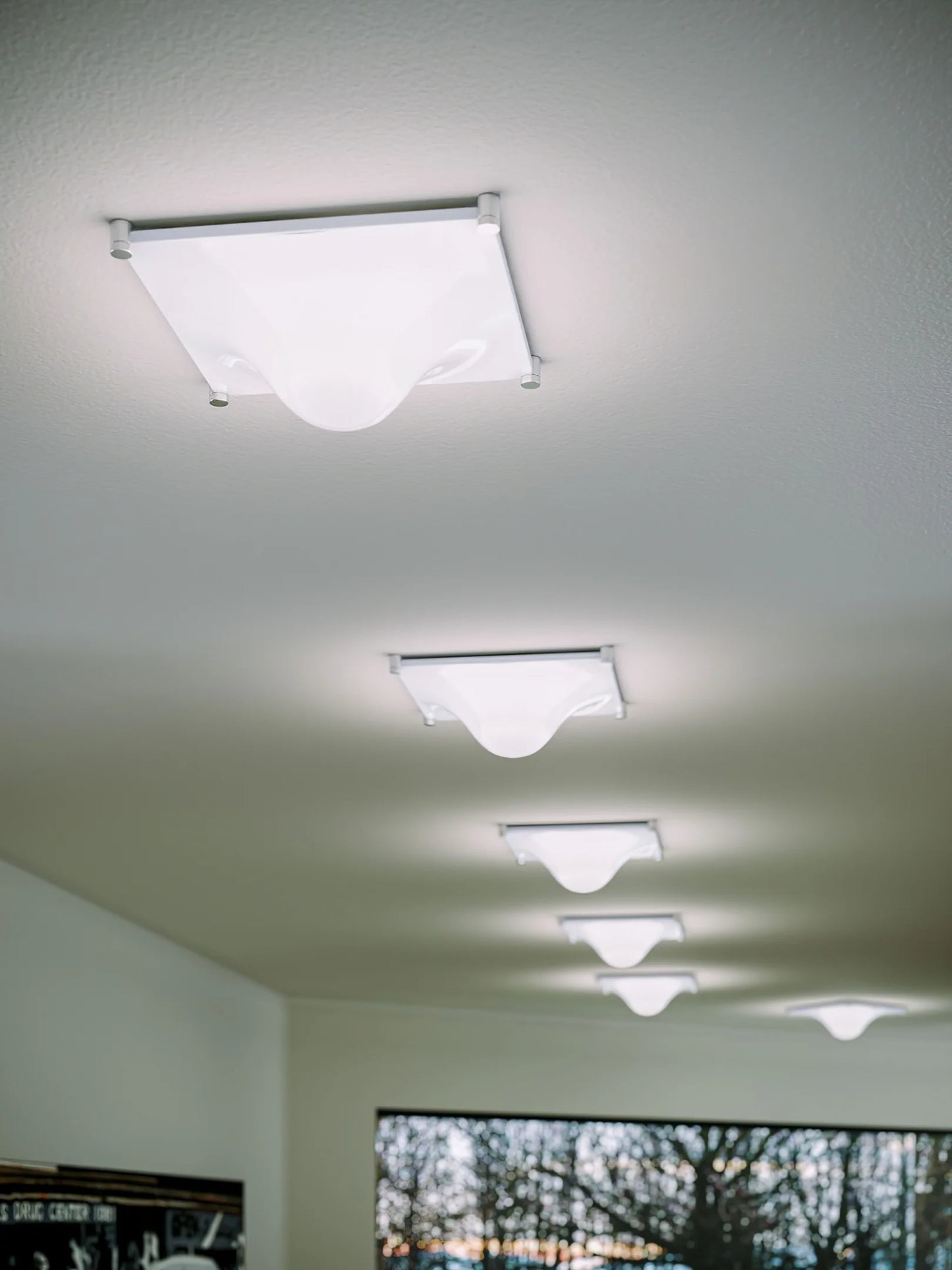 Bolla Ceiling Light - Loonglight