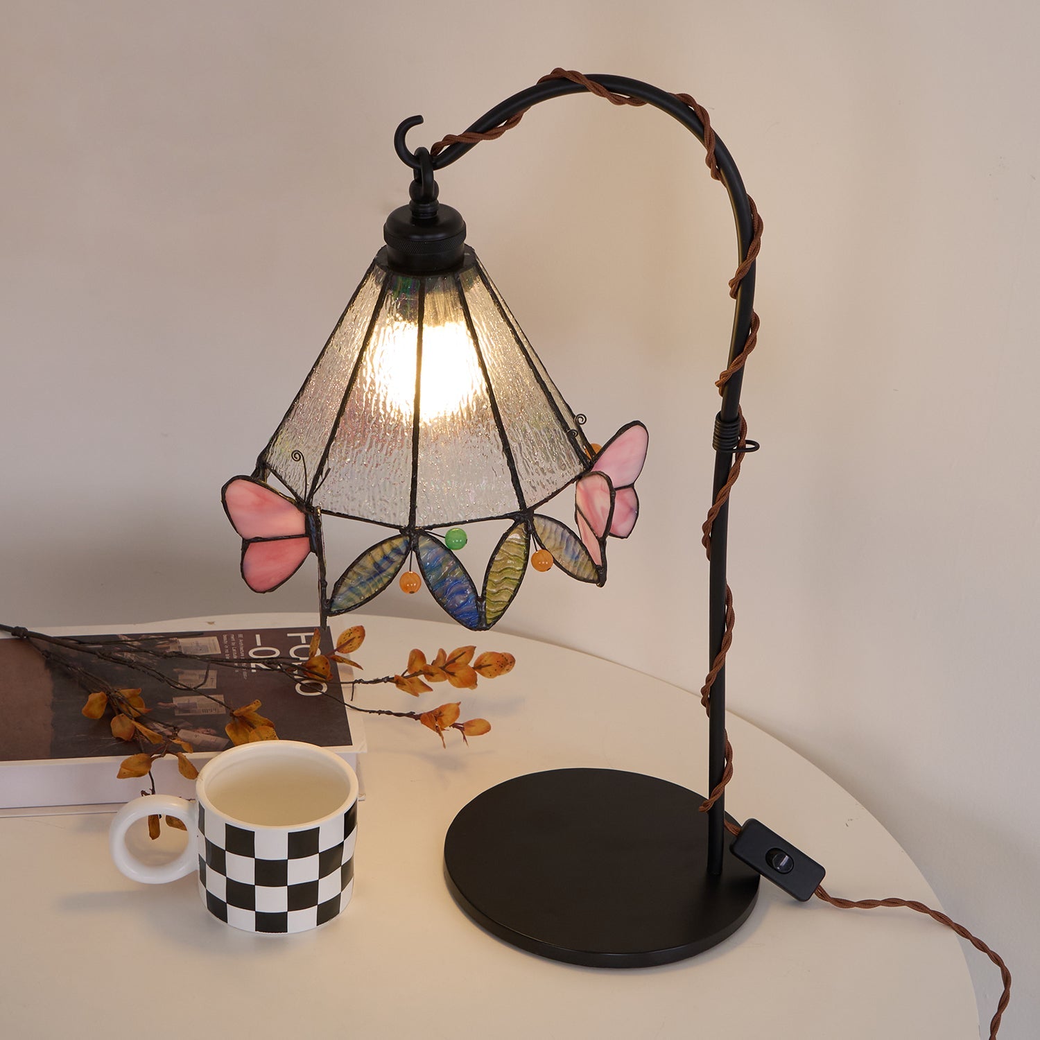 Briandy Tiffany Table Lamp - Loonglight