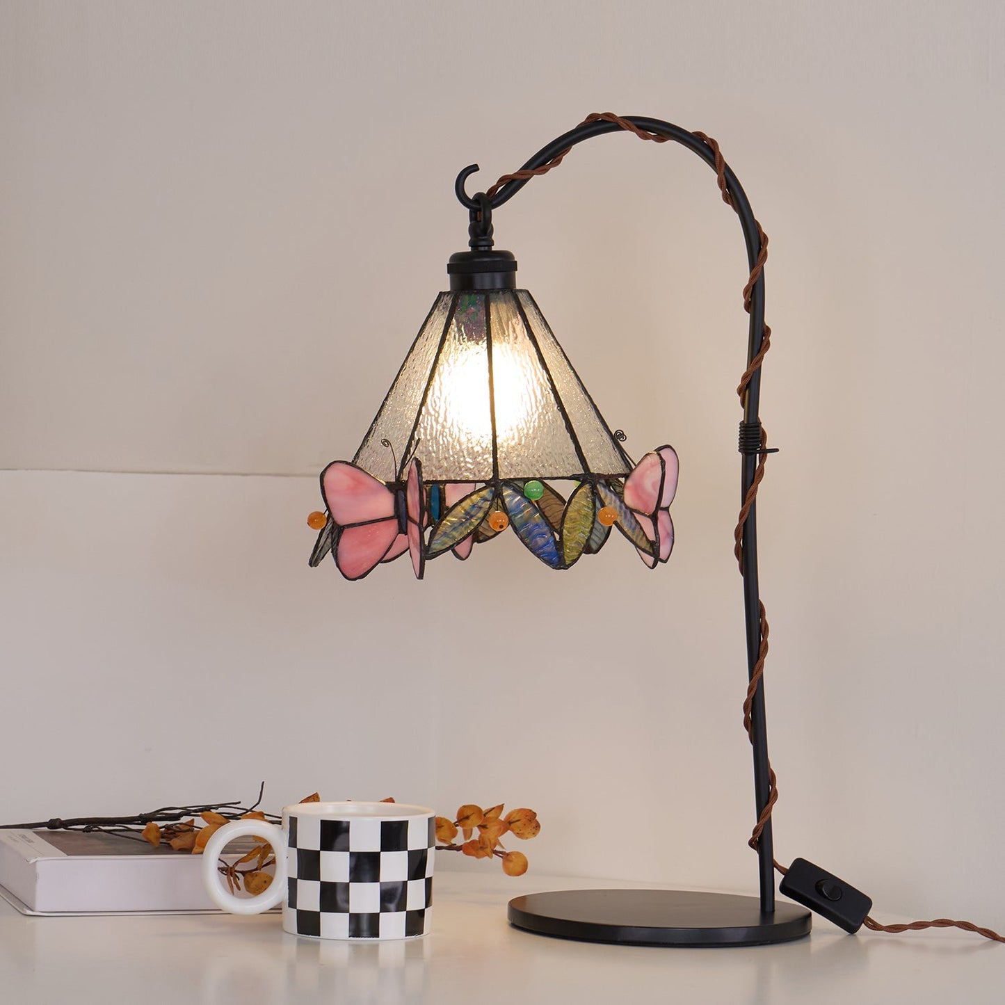 Briandy Tiffany Table Lamp - Loonglight
