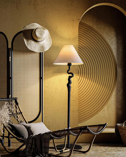 Brodie Floor Lamp - Loonglight