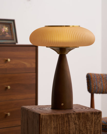 Brynn Table Lamp - Loonglight