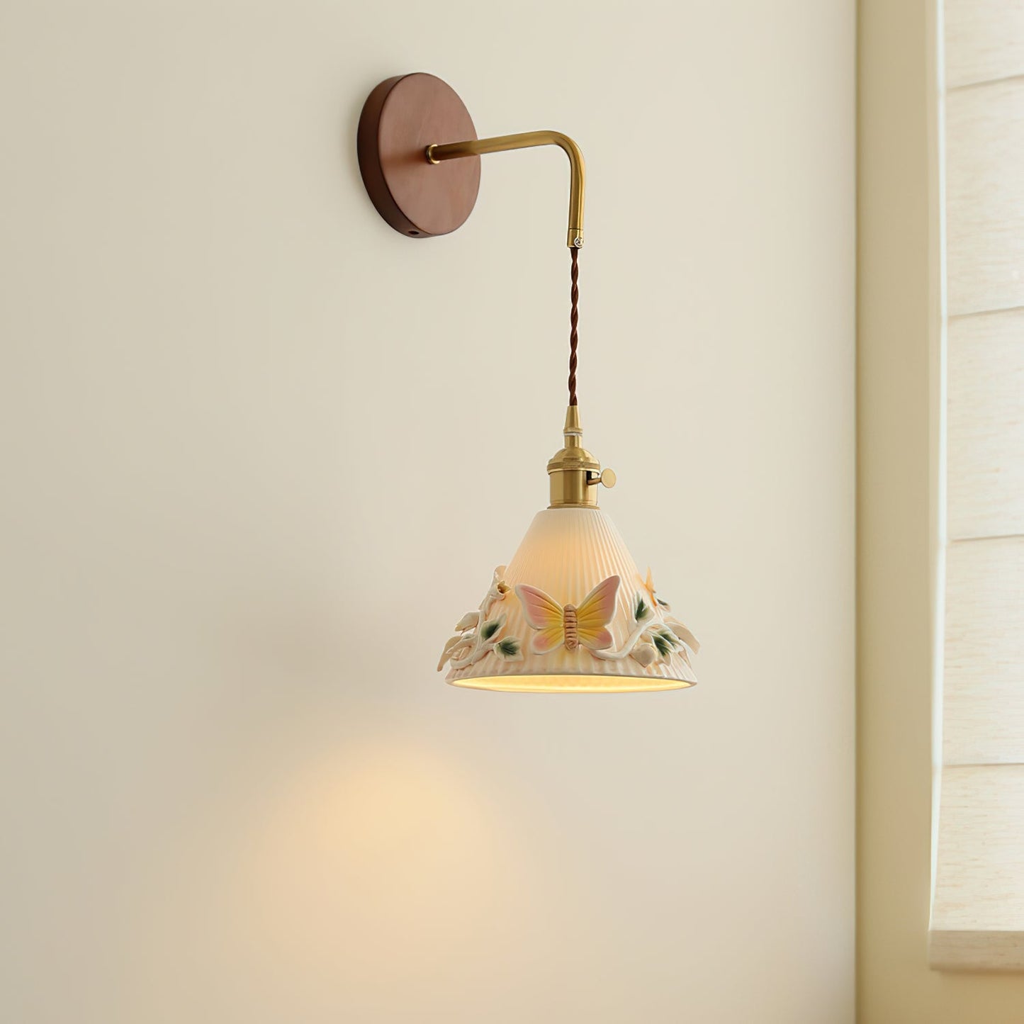 Butterfly Garden Ceramic Wall Lamp - Loonglight