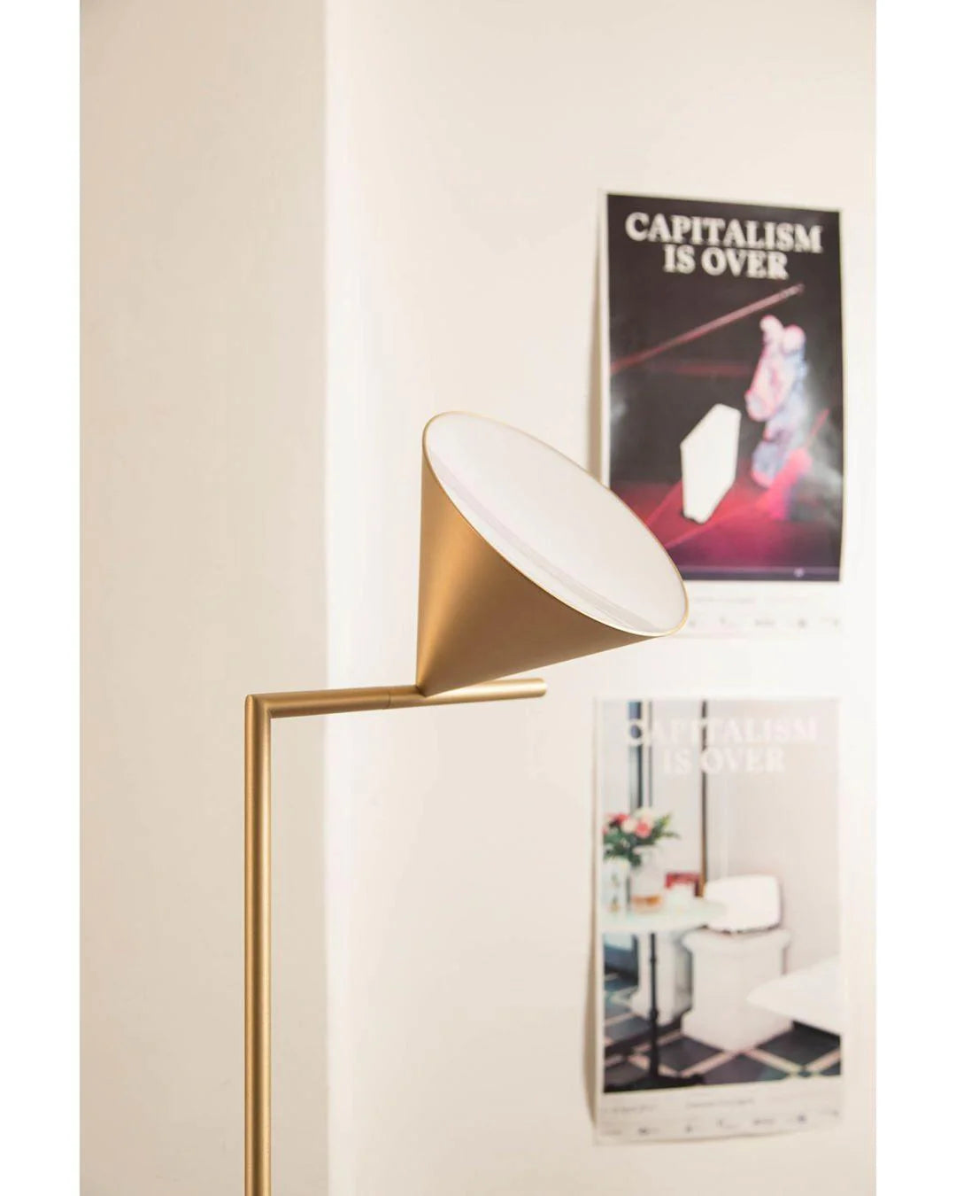 Captain Flint Floor Lamp - Loonglight